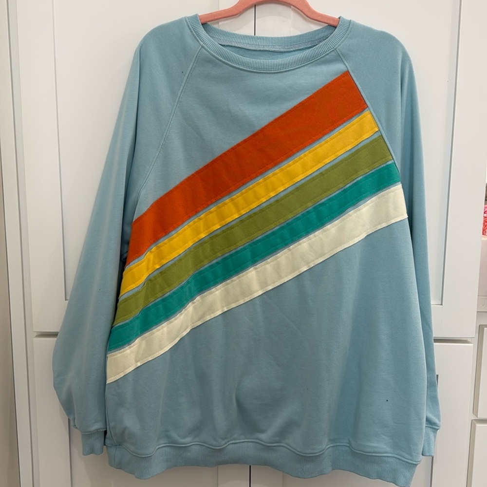 Long sleeve top
Never worn/no tags